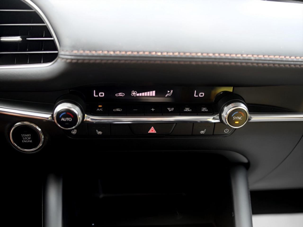 2024 Mazda MAZDA3 GT  **SUNROOF - ADAP CRUISE - AWD** Photo