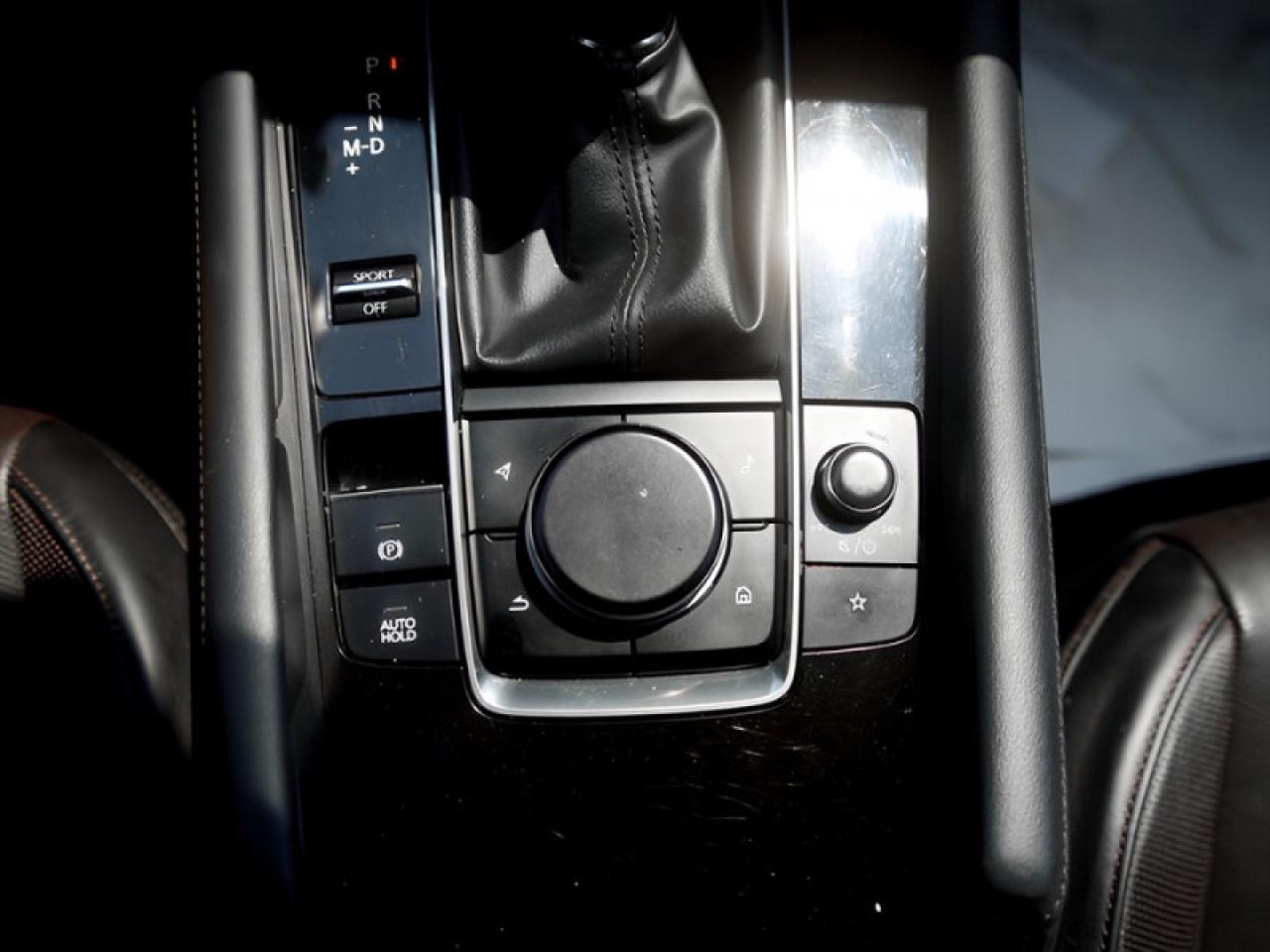 2024 Mazda MAZDA3 GT  **SUNROOF - ADAP CRUISE - AWD** Photo