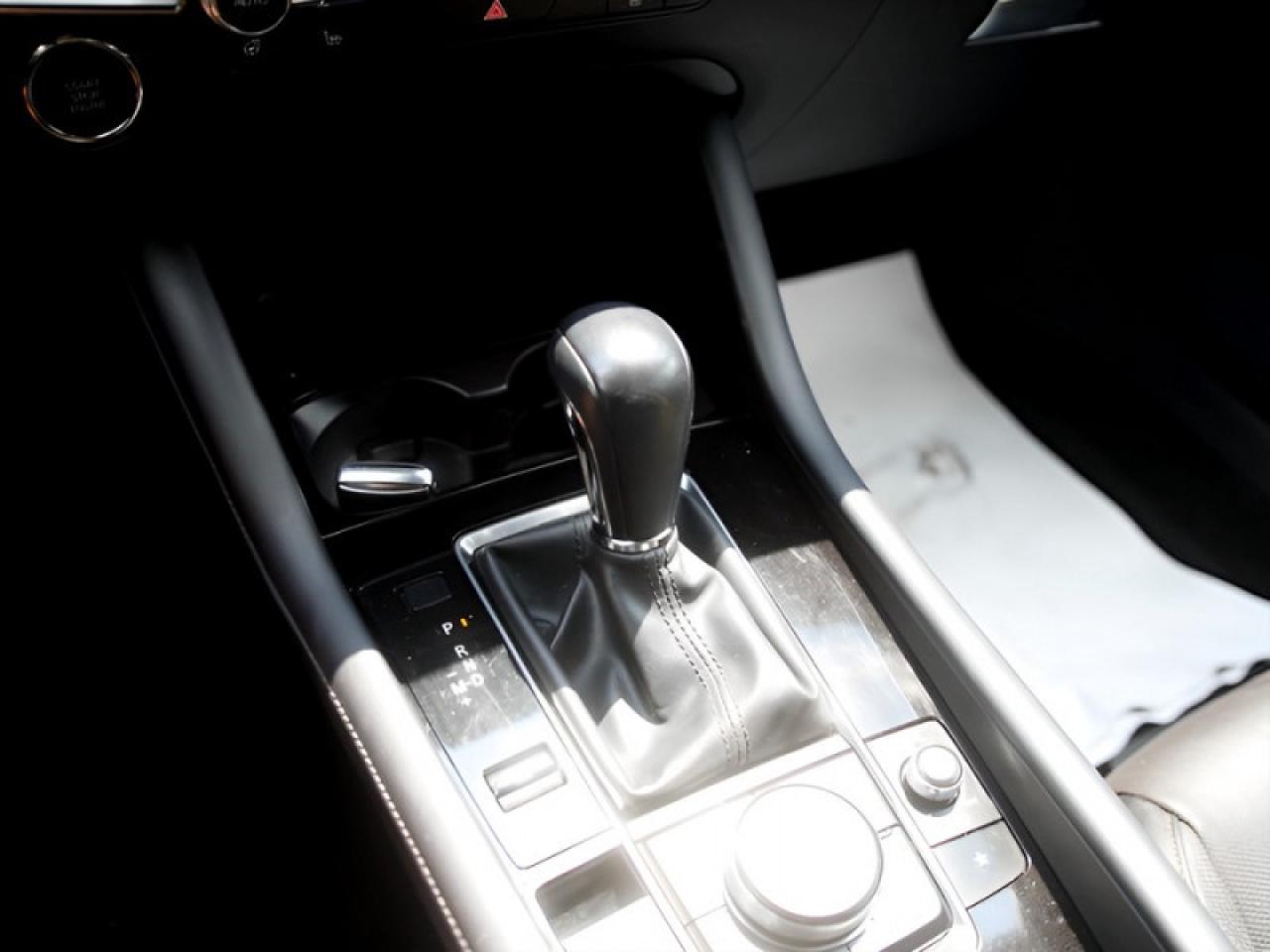 2024 Mazda MAZDA3 GT  **SUNROOF - ADAP CRUISE - AWD** Photo