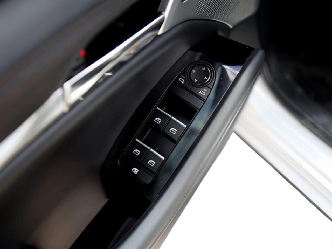 2024 Mazda MAZDA3 GT  **SUNROOF - ADAP CRUISE - AWD** Photo