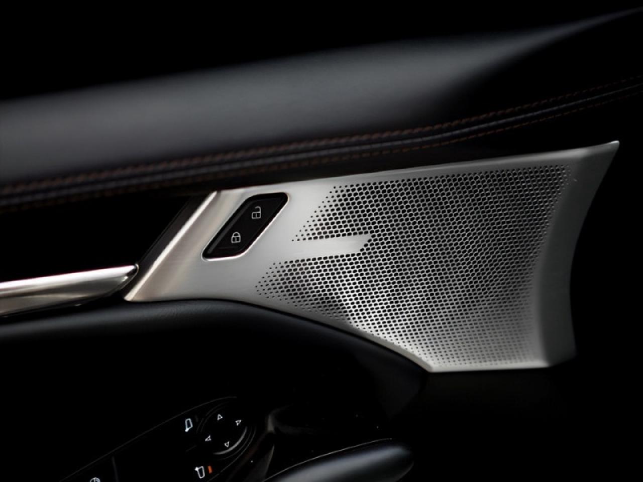 2024 Mazda MAZDA3 GT  **SUNROOF - ADAP CRUISE - AWD** Photo