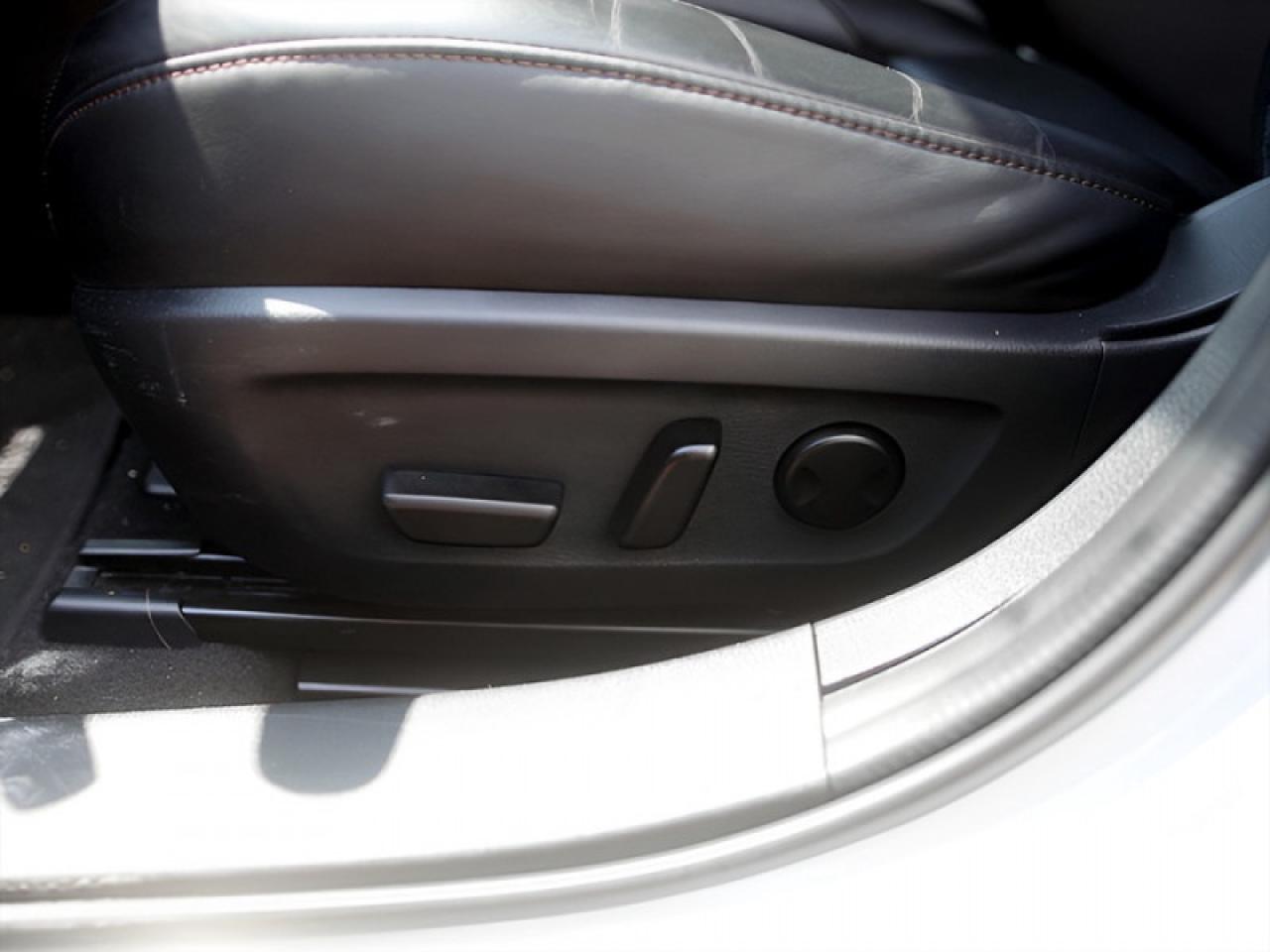 2024 Mazda MAZDA3 GT  **SUNROOF - ADAP CRUISE - AWD** Photo