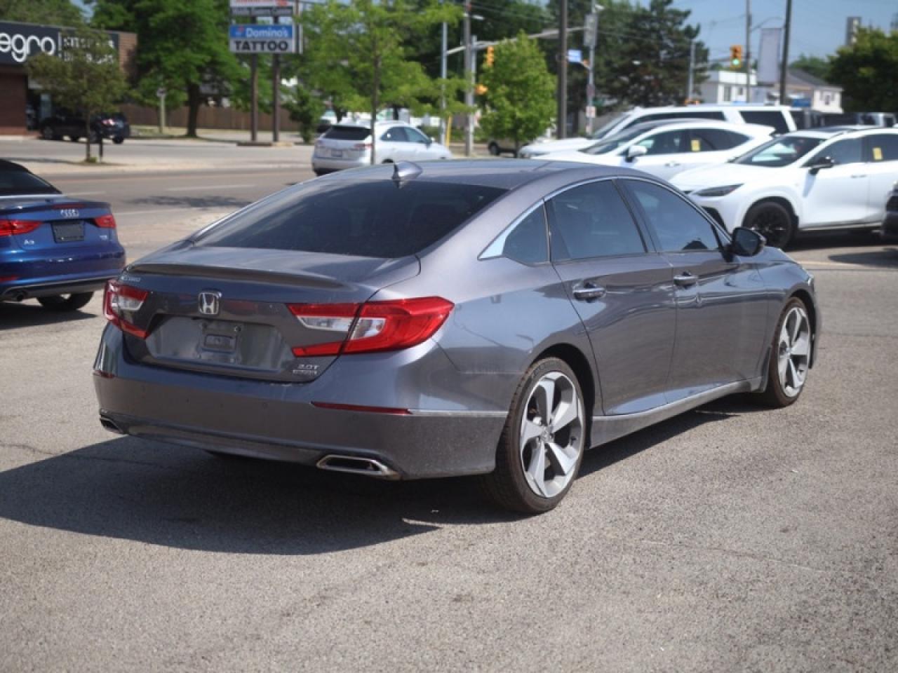 2018 Honda Accord Sedan Touring 2.0  **COOLED SEATS - SUNROOF** Photo3