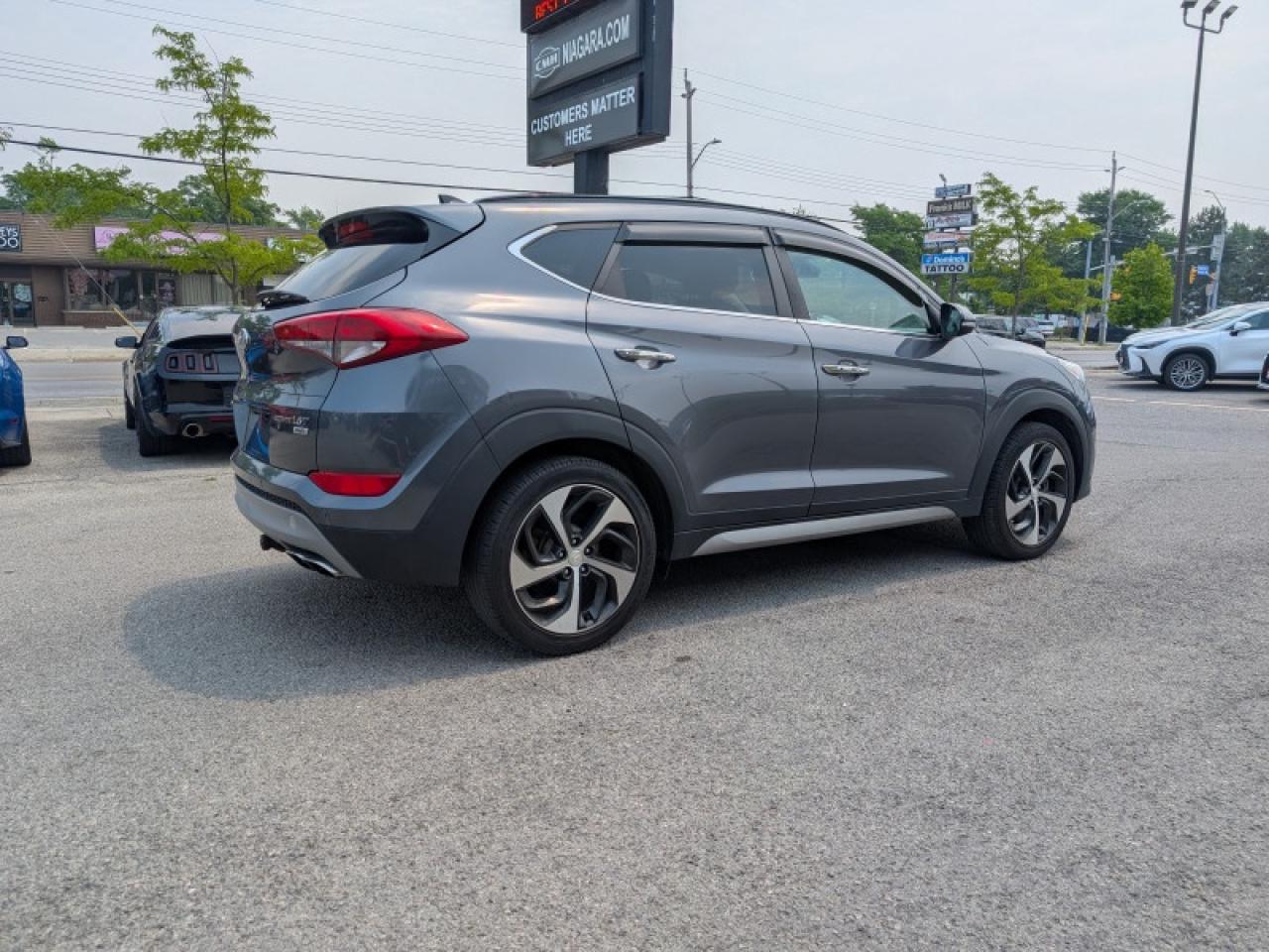 2017 Hyundai Tucson Ultimate  **PANO ROOF - PWR GATE** Photo4
