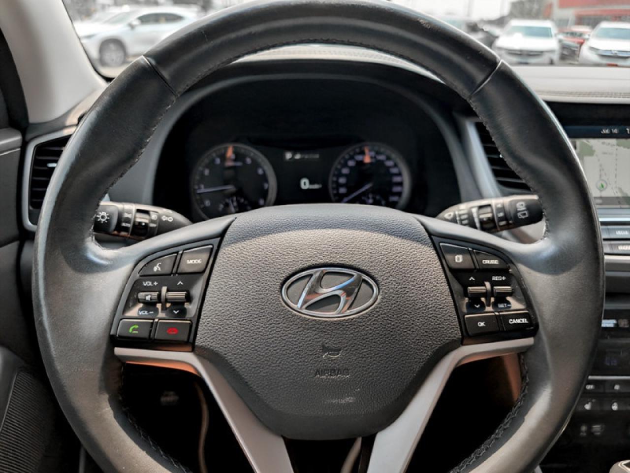 2017 Hyundai Tucson Ultimate  **PANO ROOF - PWR GATE** Photo