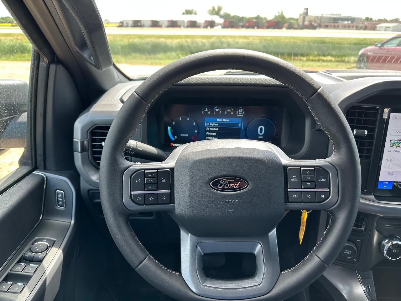 2025 Ford F-150 XLT 4WD SuperCrew 5.5' Box 301A Photo5