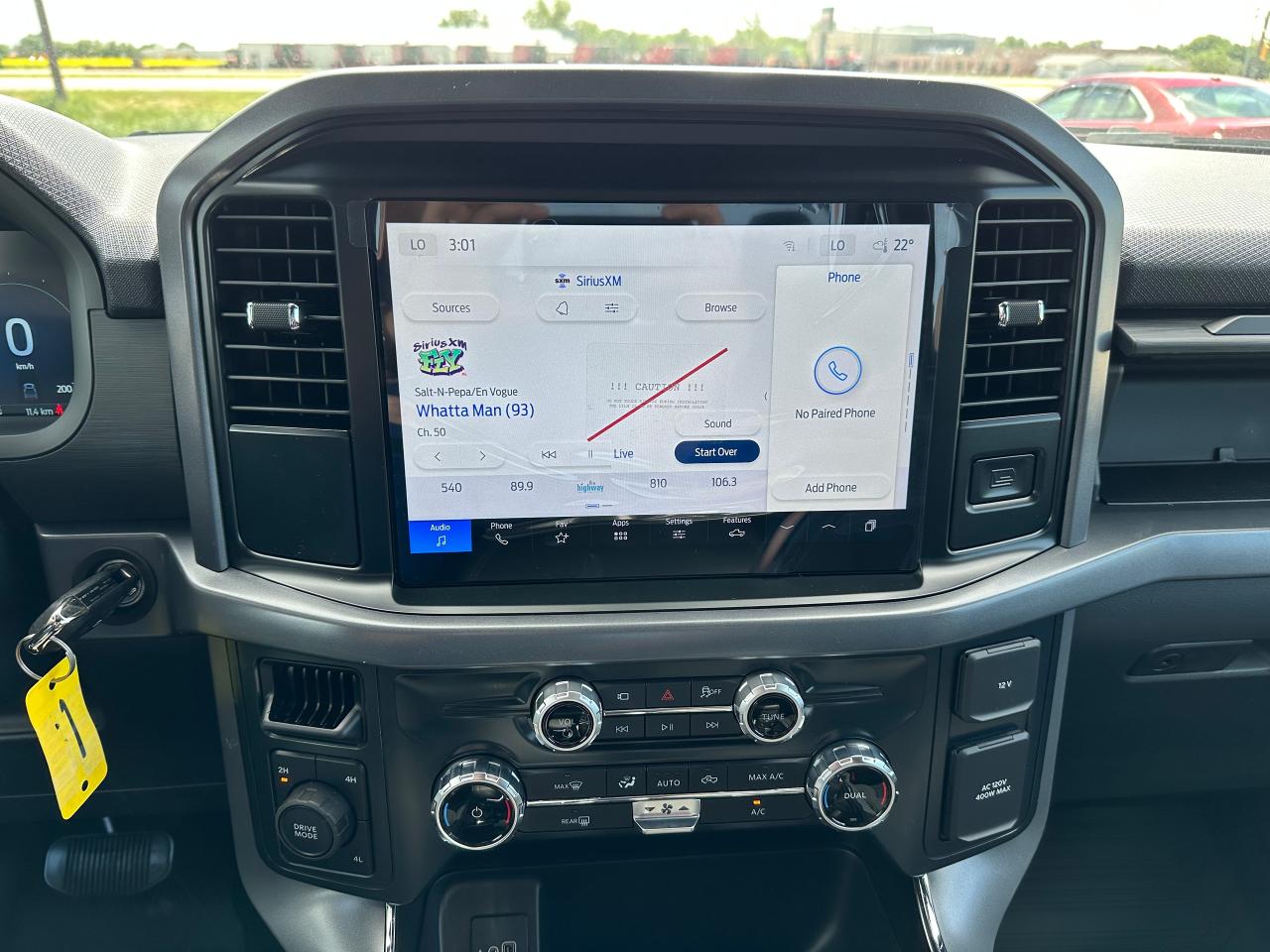 2025 Ford F-150 XLT 4WD SuperCrew 5.5' Box 301A Photo5