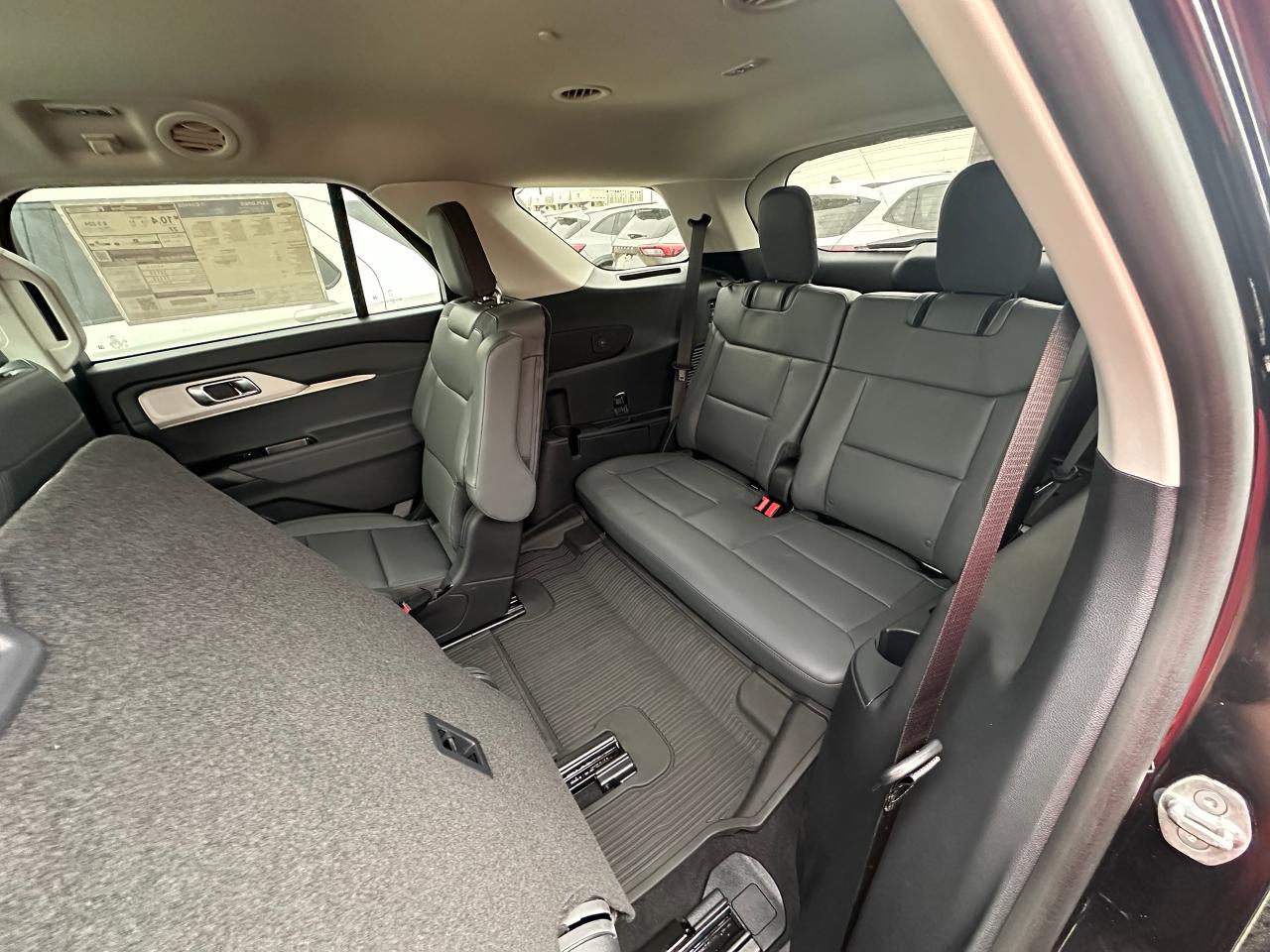 2025 Ford Explorer ACTIVE 4WD 200A Photo5