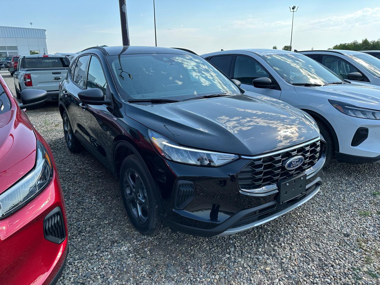 2025 Ford Escape ST-LINE AWD 300A Photo2