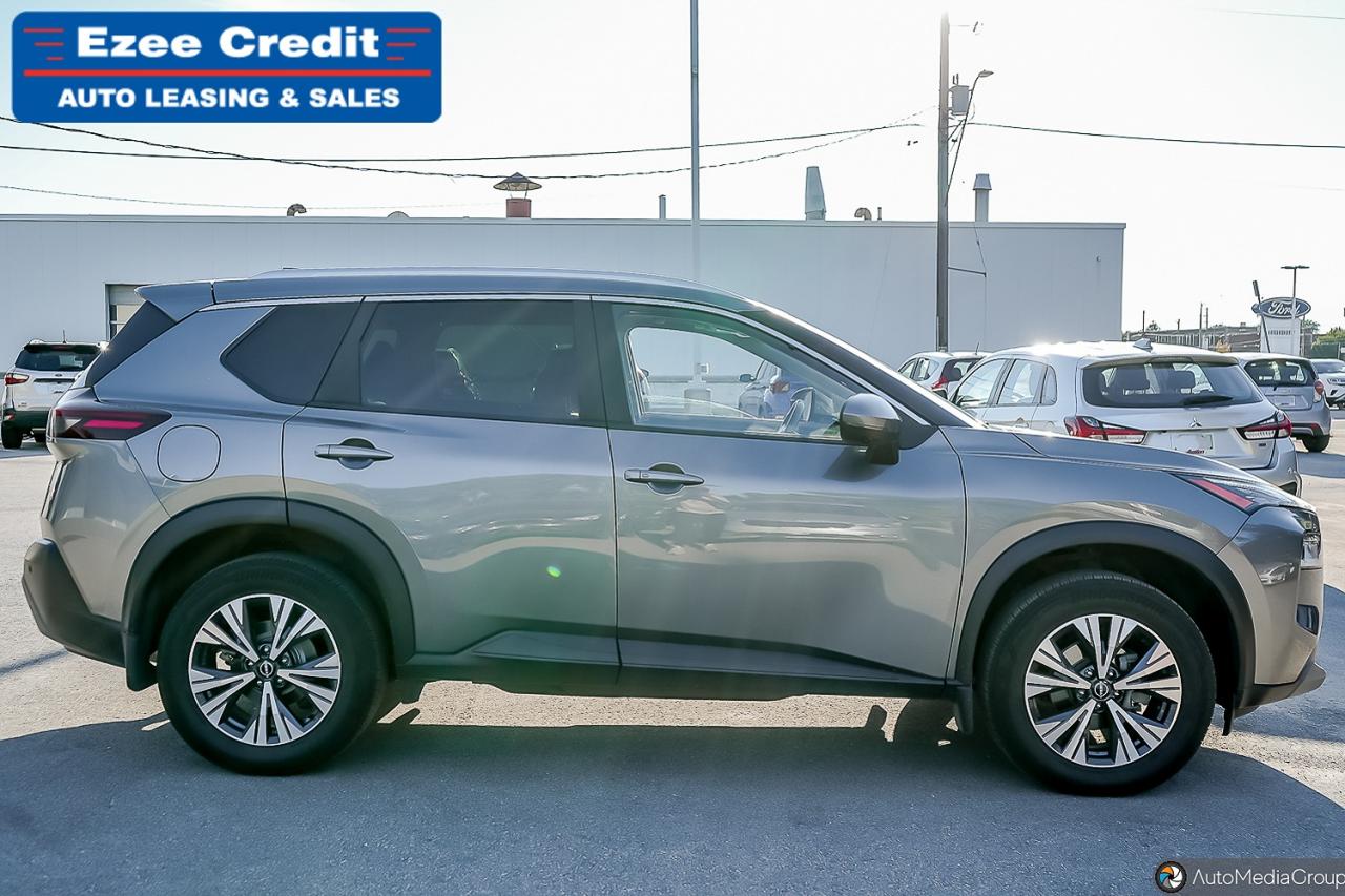2023 Nissan Rogue SV Photo31