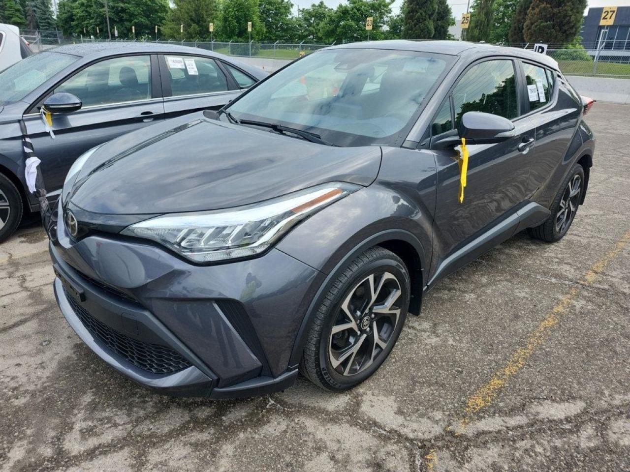 Used 2021 Toyota C-HR XLE 4dr Front-wheel Drive Sport Utility CVT for sale in Winnipeg, MB