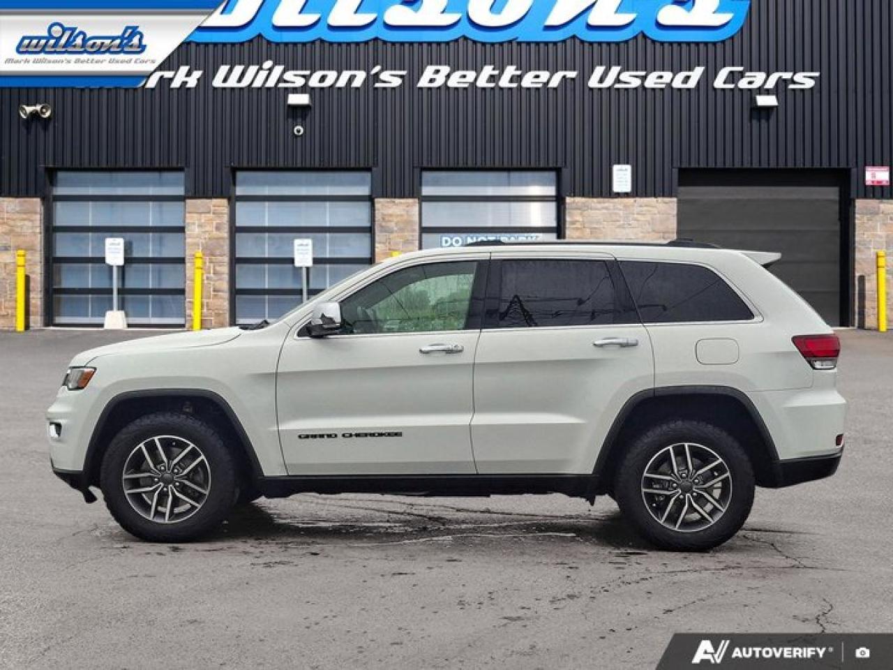 2021 Jeep Grand Cherokee Limited 4x4 | Leather | Navi | Sunroof | Heated Seats + Steering | Power Liftgate | and More ! Photo