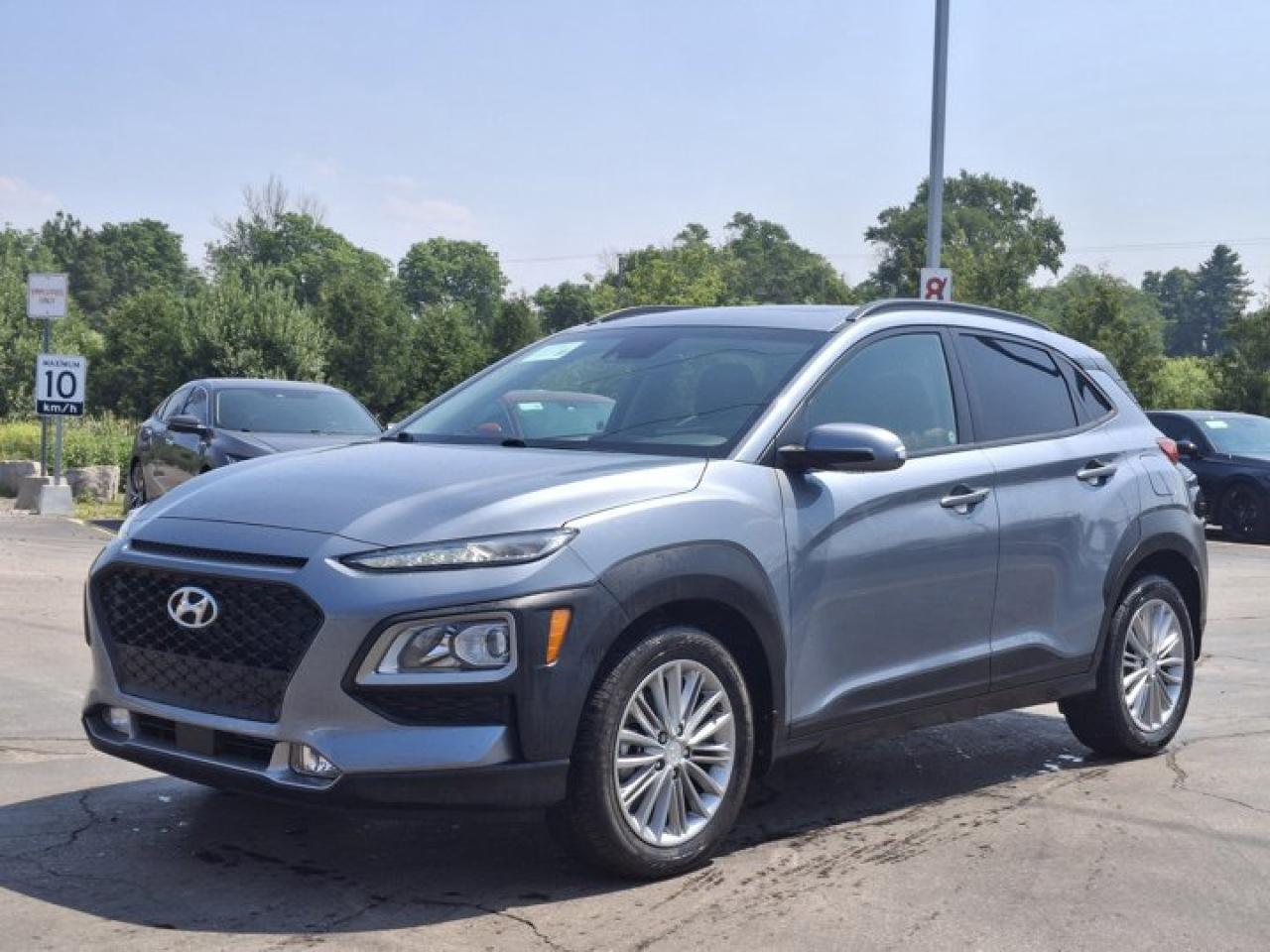 Used 2019 Hyundai KONA Luxury AWD | Leather | Sunroof | Heated Seats + Steering | Carplay | Reverse Cam | for sale in Guelph, ON