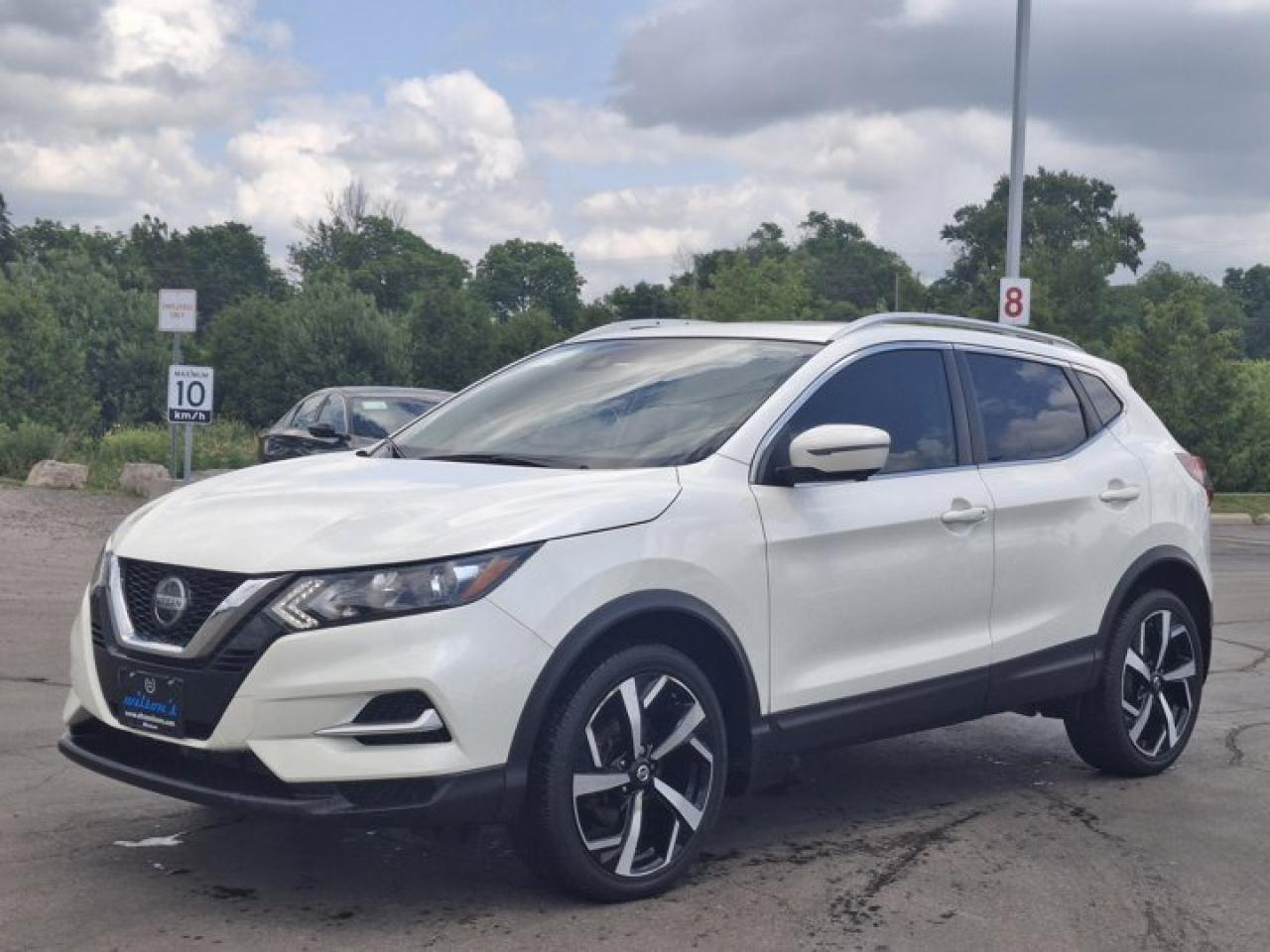 Used 2020 Nissan Qashqai SL AWD | Navi | Leather | Sunroof | Heated Seats + Steering | Remote Start | 360 Cam | and More ! for sale in Guelph, ON