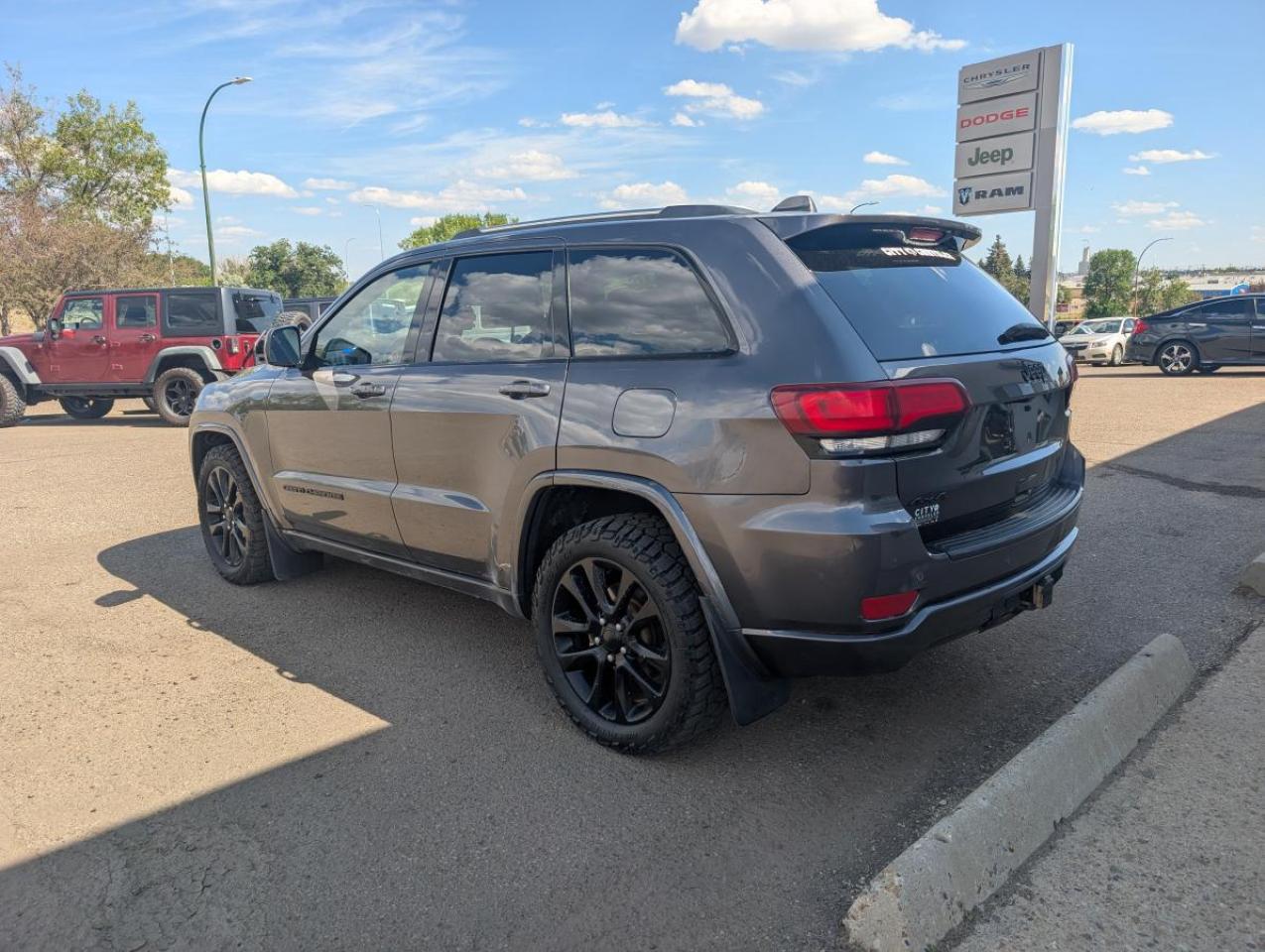 2020 Jeep Grand Cherokee ALTITUDE 4X4 Photo4
