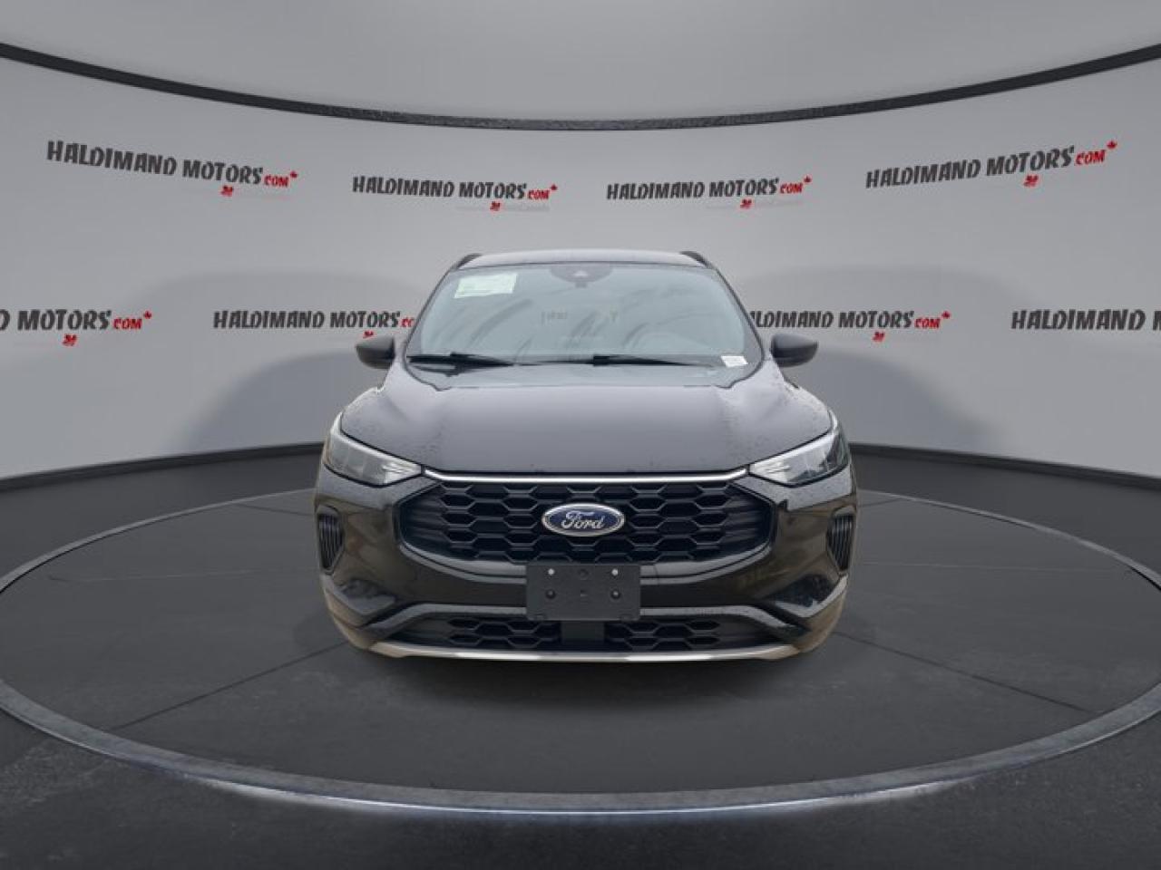 2024 Ford Escape ST-LINE HYBRID AWD Photo2