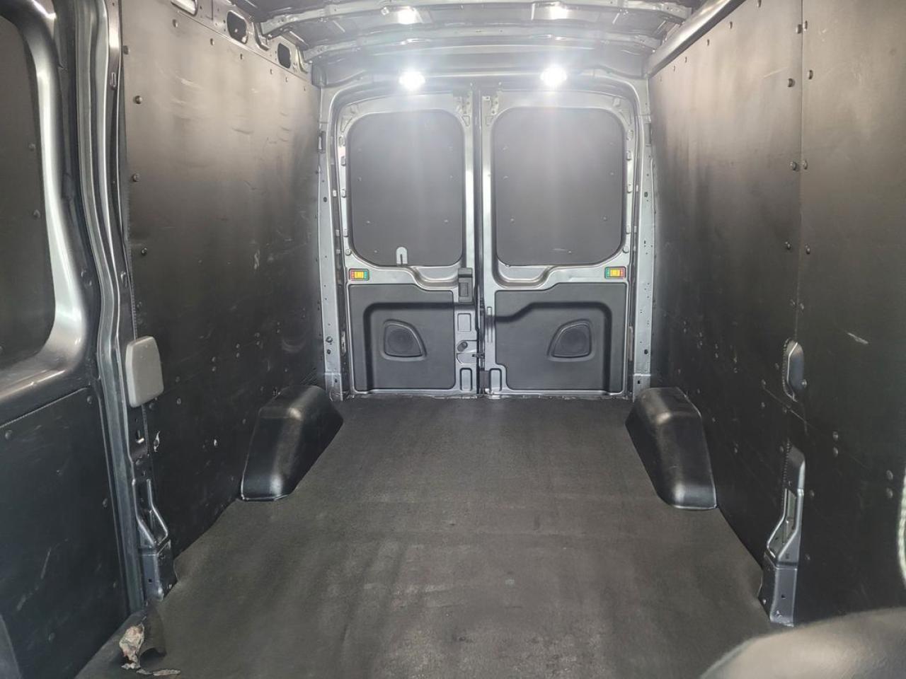 2022 Ford Transit T-150 Base Photo11
