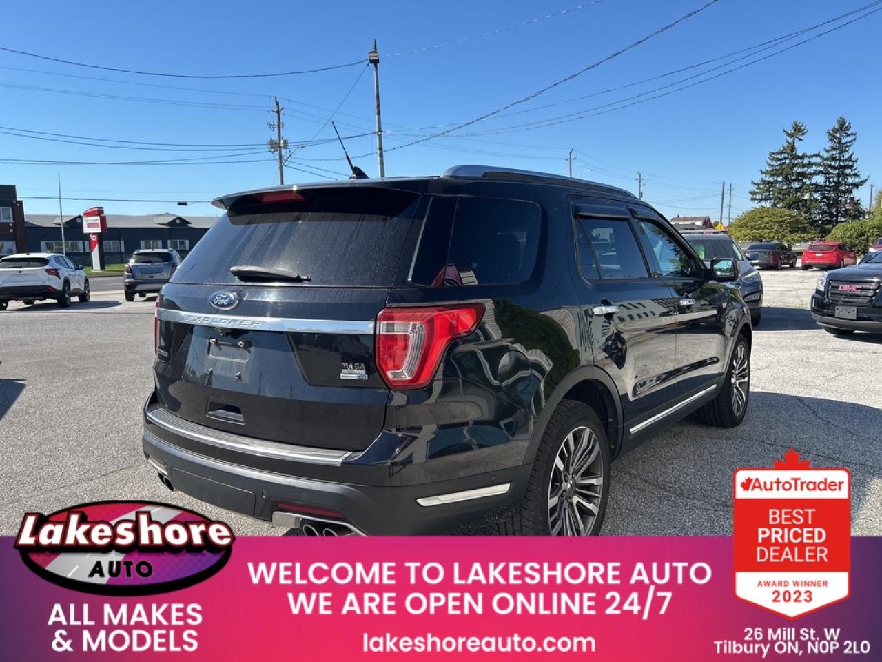 2019 Ford Explorer Platinum Photo3