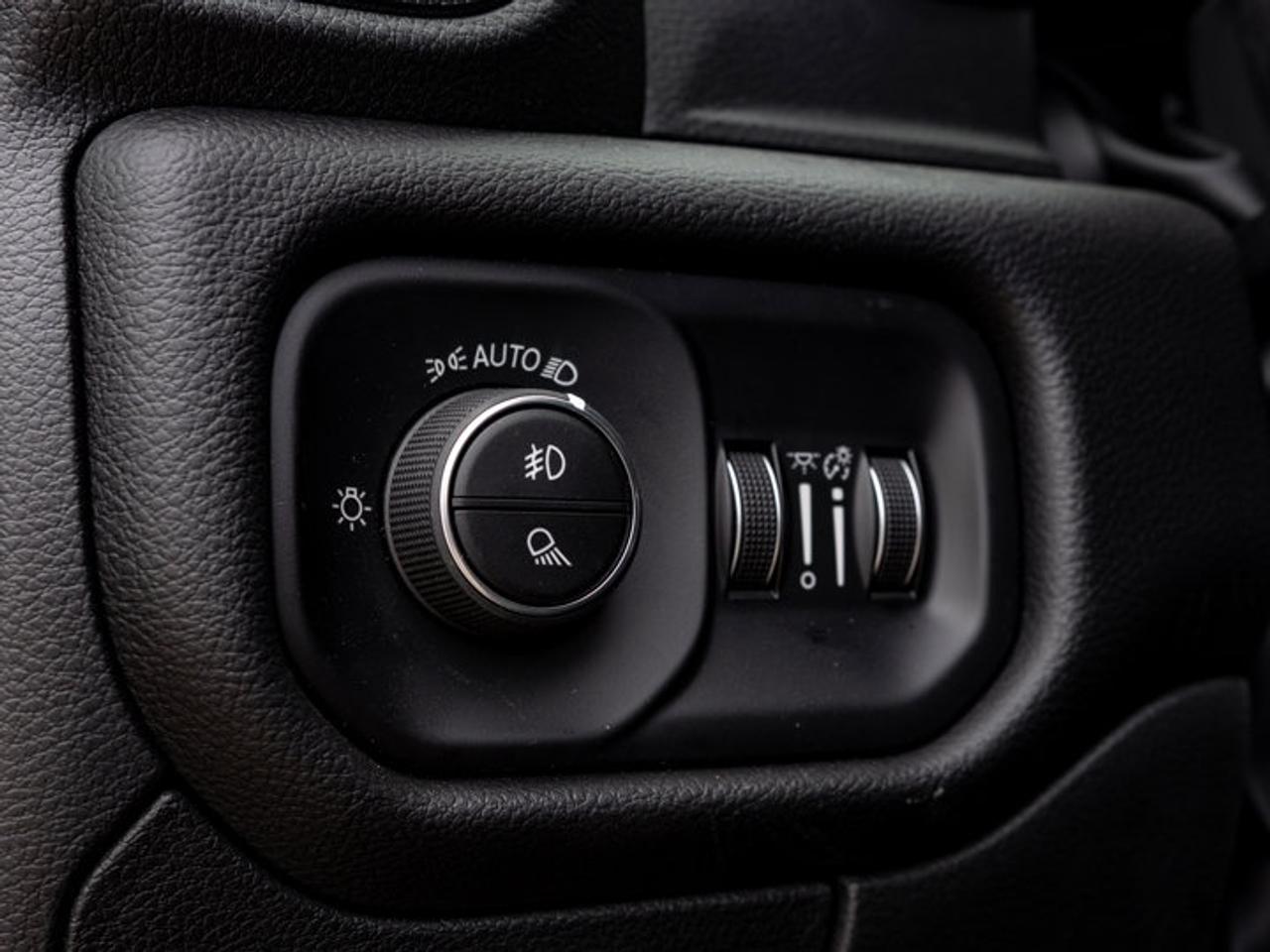 2026 RAM 1500 SPORT Photo