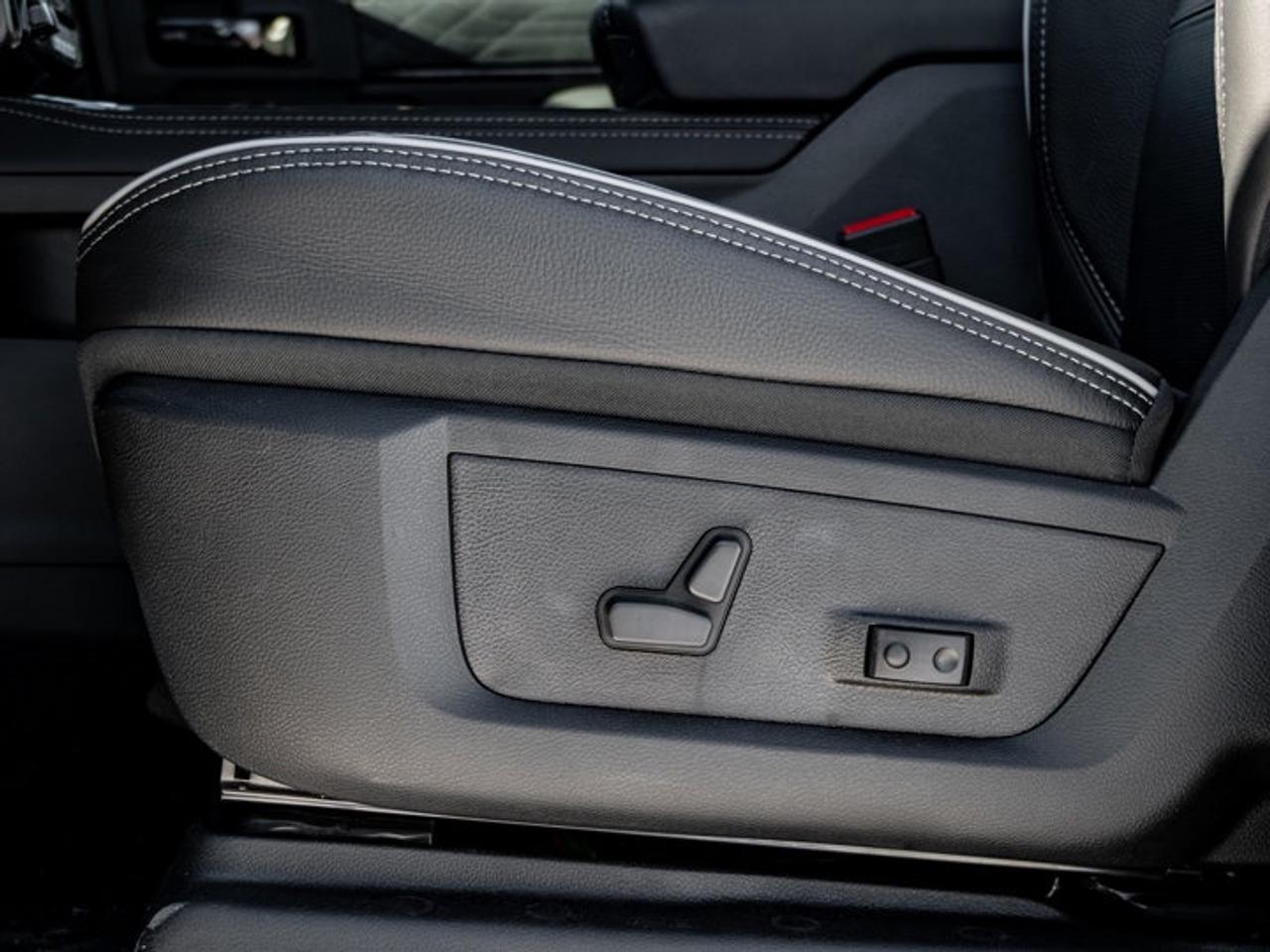 2026 RAM 3500 Limited Photo