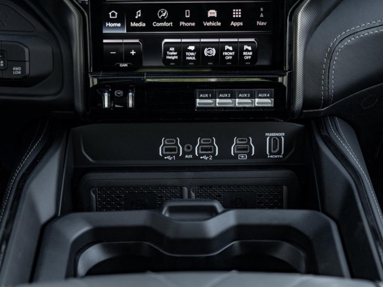 2026 RAM 3500 Limited Photo