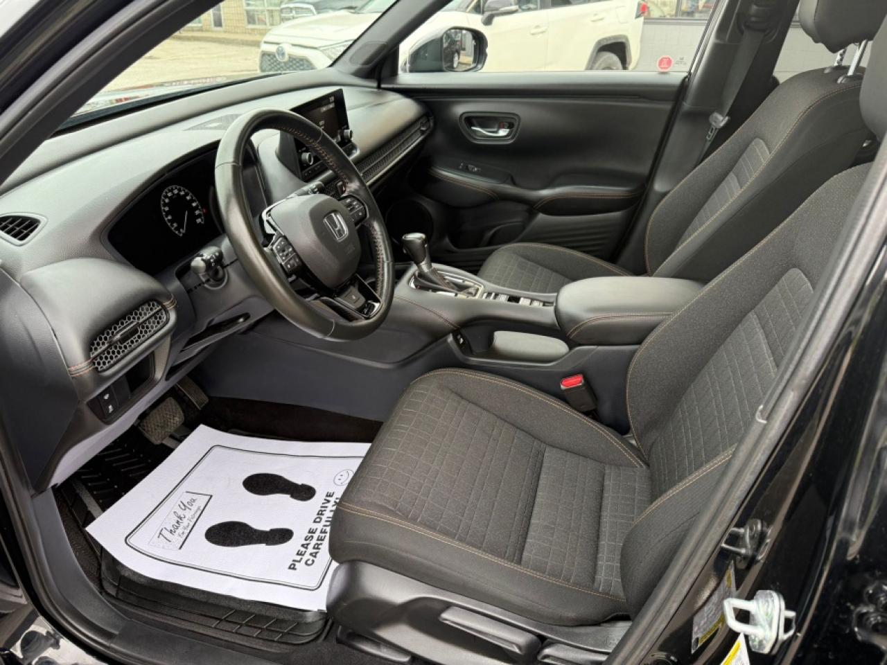 2023 Honda HR-V SPORT/ AWD/ LOW MILEAGE/ SUNROOF/ REAR CAMERA - Photo #10