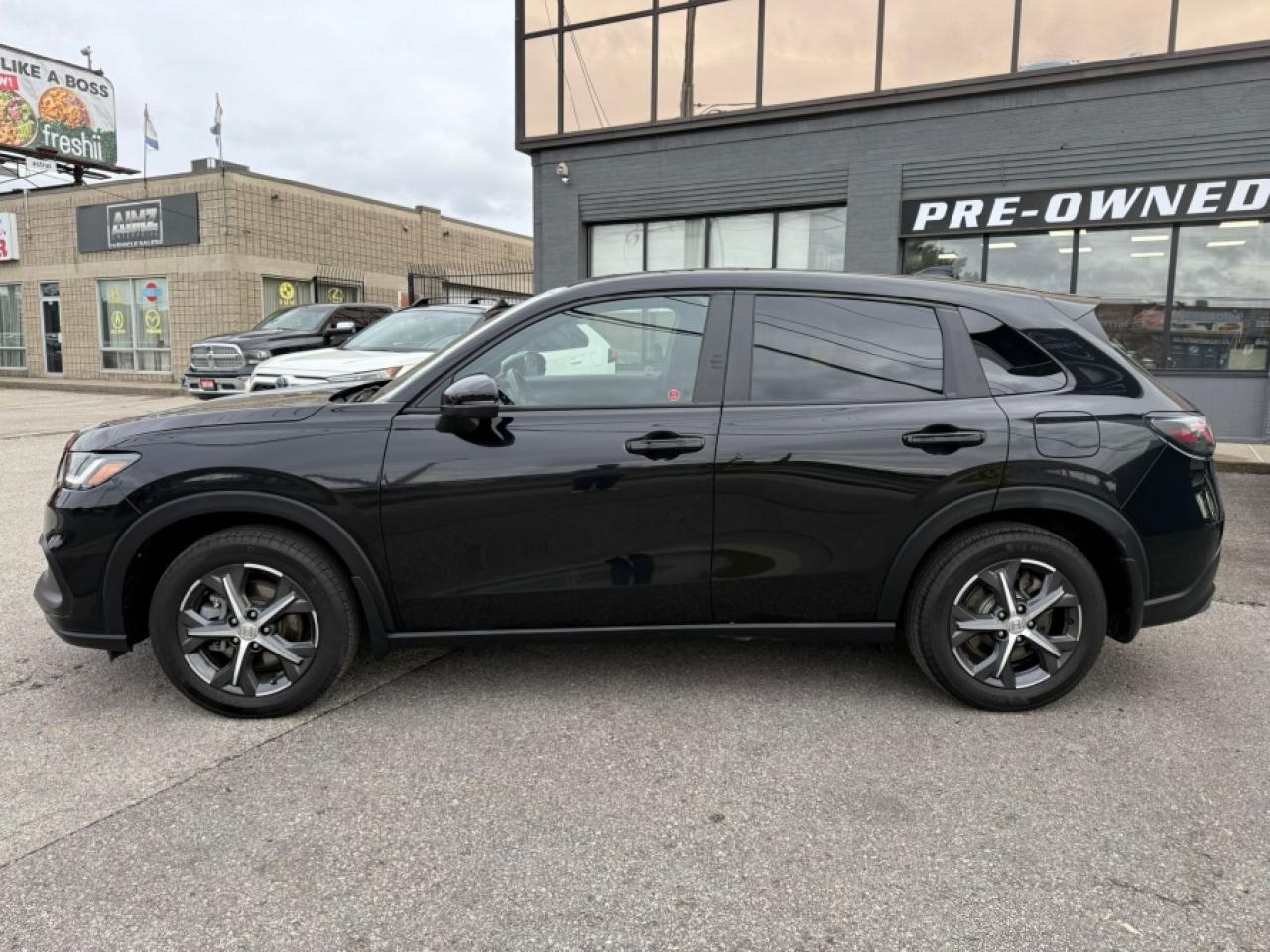 2023 Honda HR-V SPORT/ AWD/ LOW MILEAGE/ SUNROOF/ REAR CAMERA - Photo #8