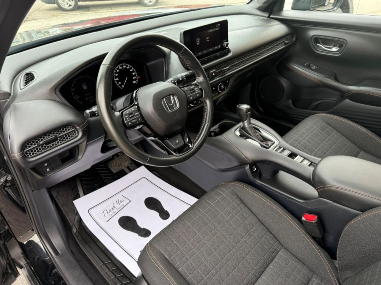2023 Honda HR-V SPORT/ AWD/ LOW MILEAGE/ SUNROOF/ REAR CAMERA - Photo #12