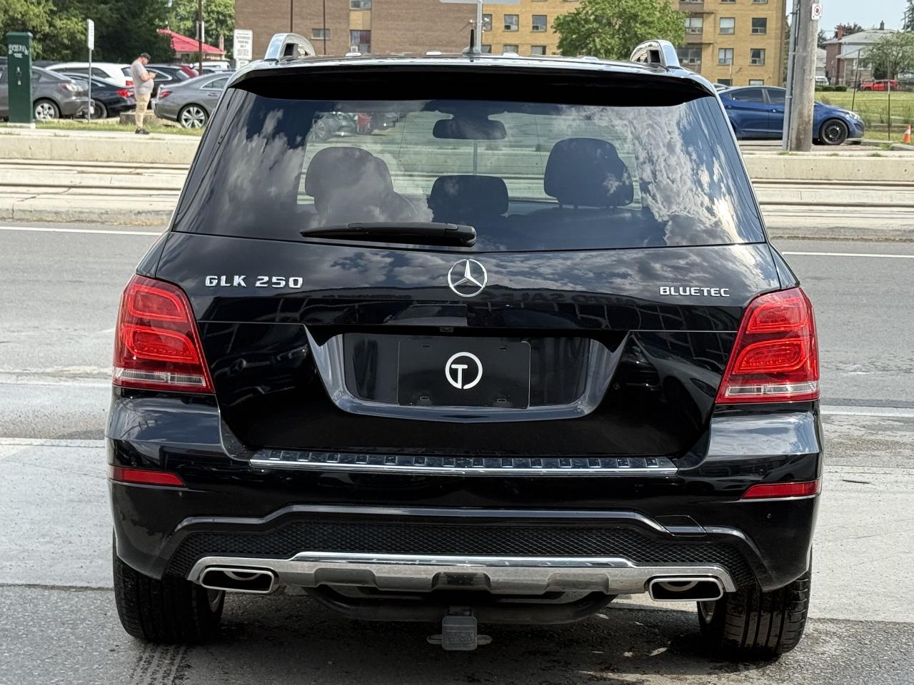 2015 Mercedes-Benz GLK-Class 250 //AMG SPORT | PANO | LOADED - Photo #12