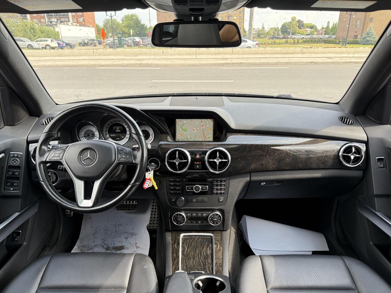 2015 Mercedes-Benz GLK-Class 250 //AMG SPORT | PANO | LOADED - Photo #17