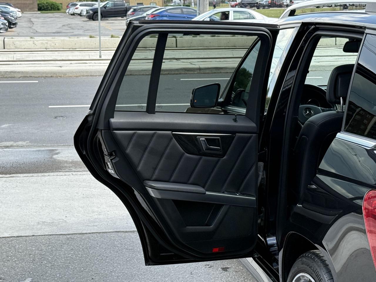 2015 Mercedes-Benz GLK-Class 250 //AMG SPORT | PANO | LOADED - Photo #37