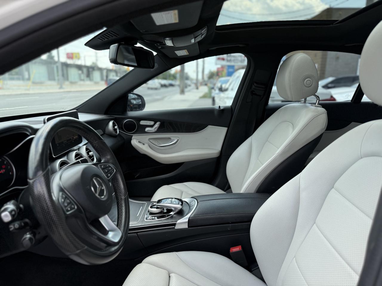 2018 Mercedes-Benz C-Class 300 //AMG SPORT | PANO | LOADED - Photo #29