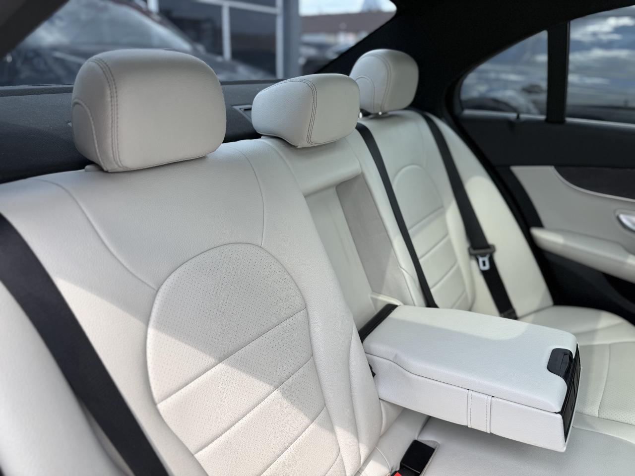 2018 Mercedes-Benz C-Class 300 //AMG SPORT | PANO | LOADED - Photo #40
