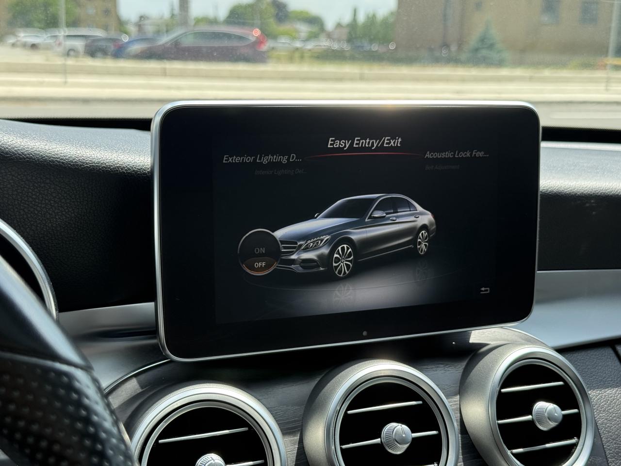 2018 Mercedes-Benz C-Class 300 //AMG SPORT | PANO | LOADED - Photo #45