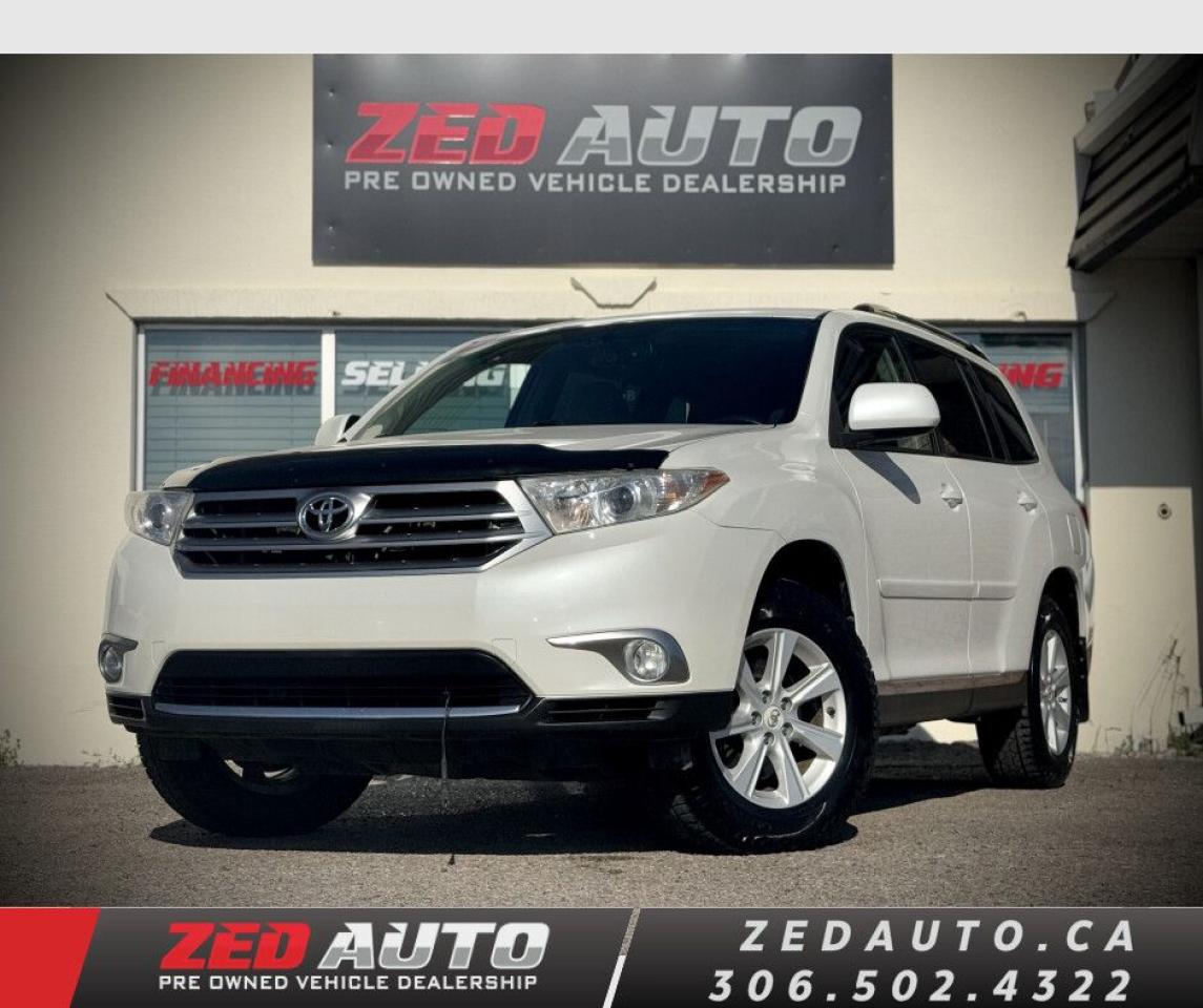 Used 2012 Toyota Highlander 4WD (7 Passenger) for sale in Regina, SK