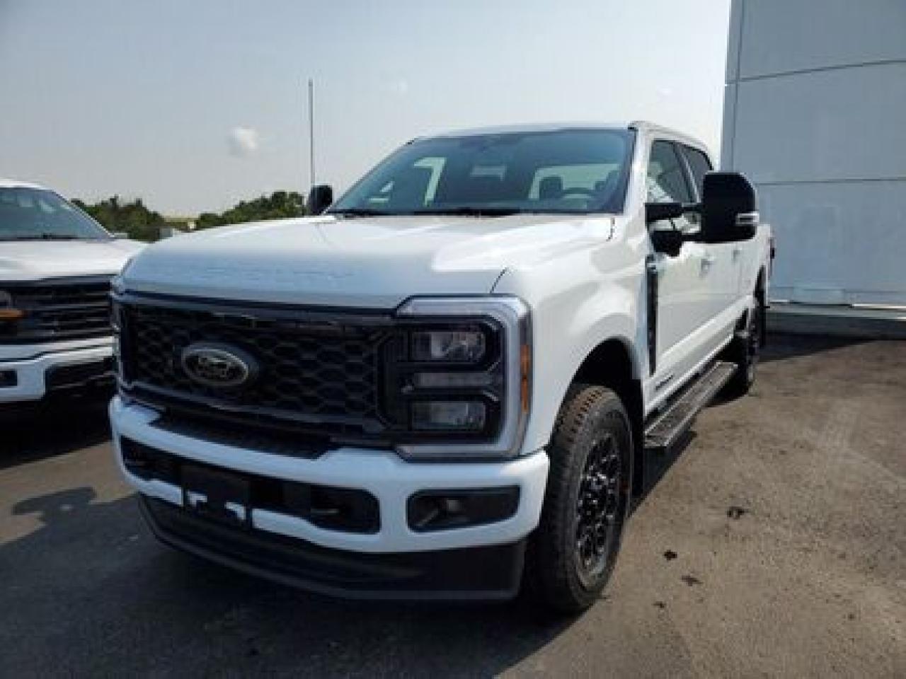 New 2025 Ford F-350 LARIAT W/5TH WHEEL HITCH PREP PACKAGE for sale in Moose Jaw, SK