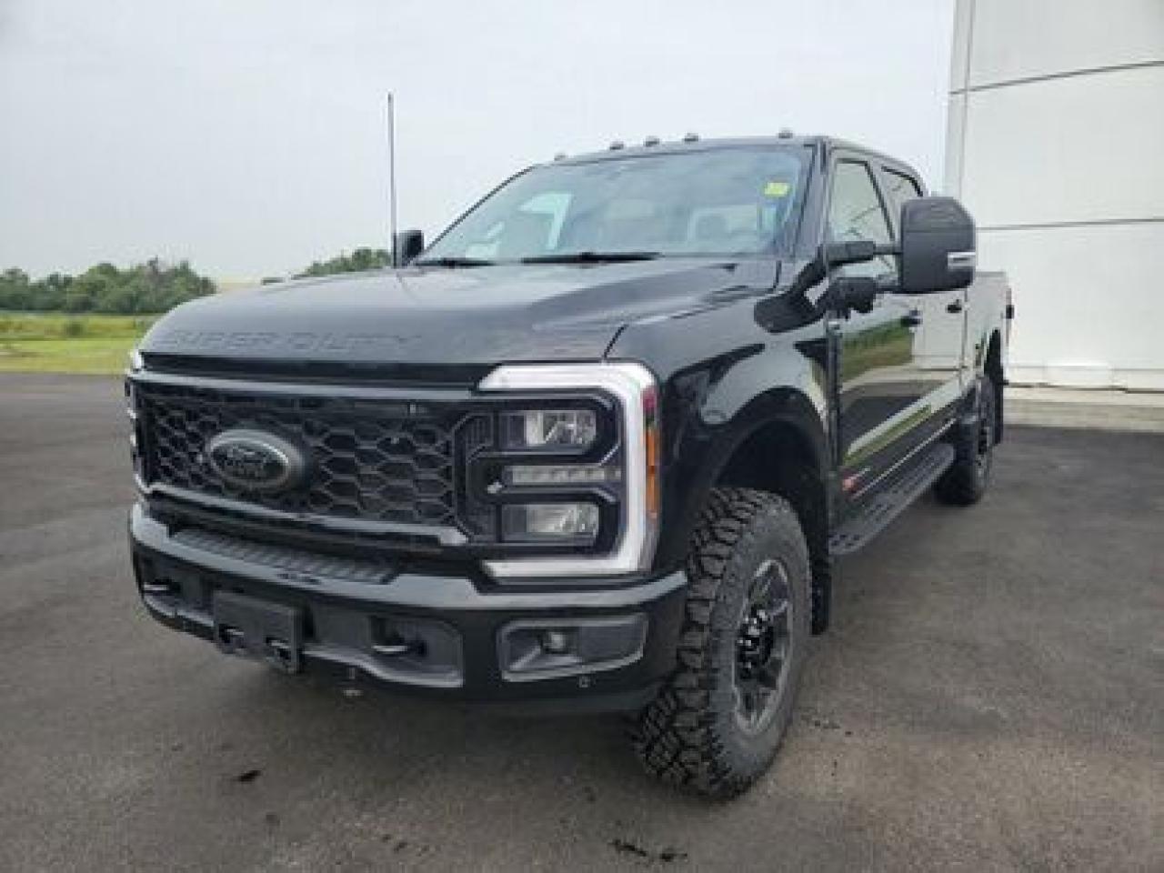 New 2025 Ford F-350 Lariat for sale in Moose Jaw, SK