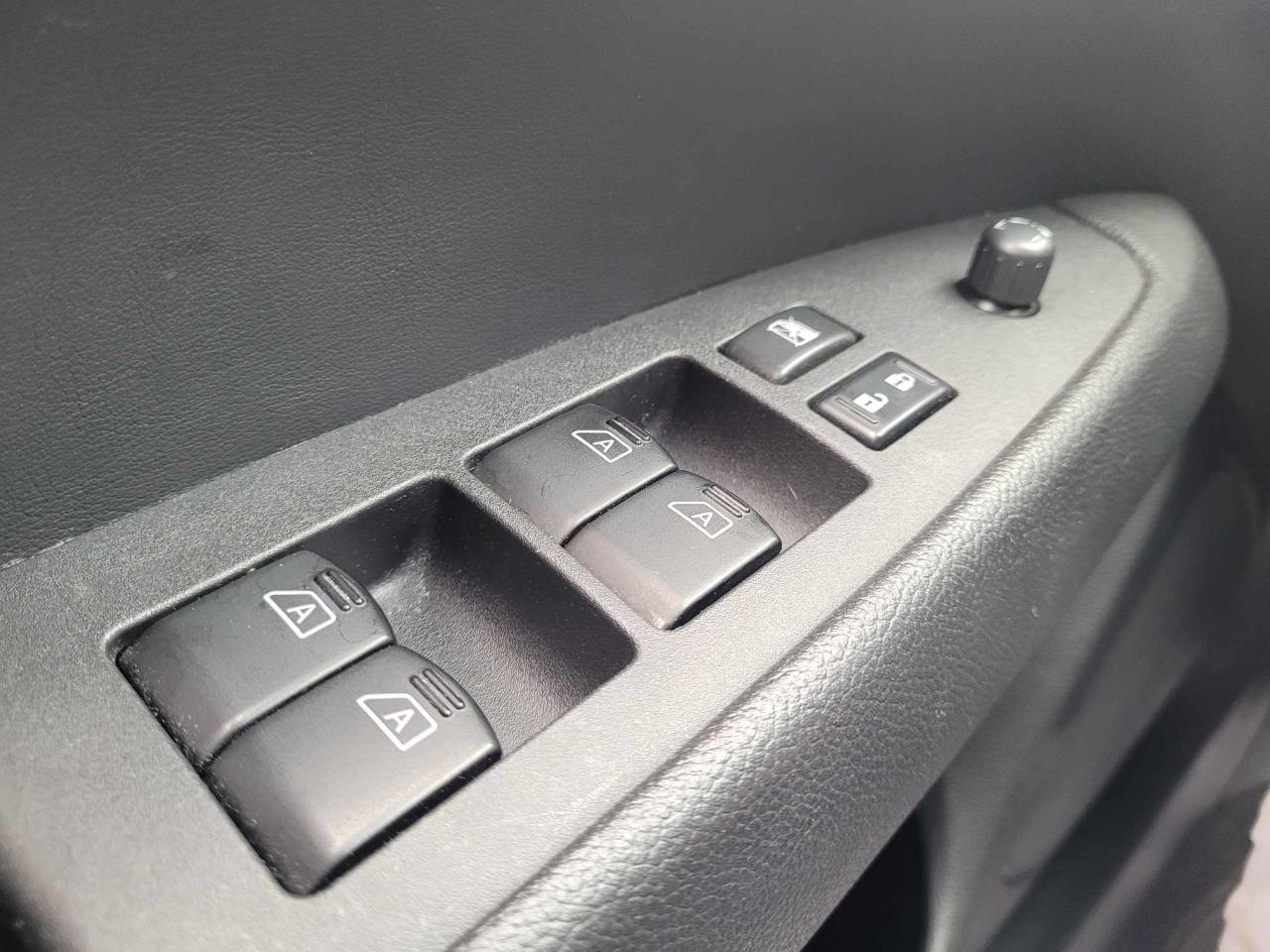 2012 Infiniti G37 X Photo14