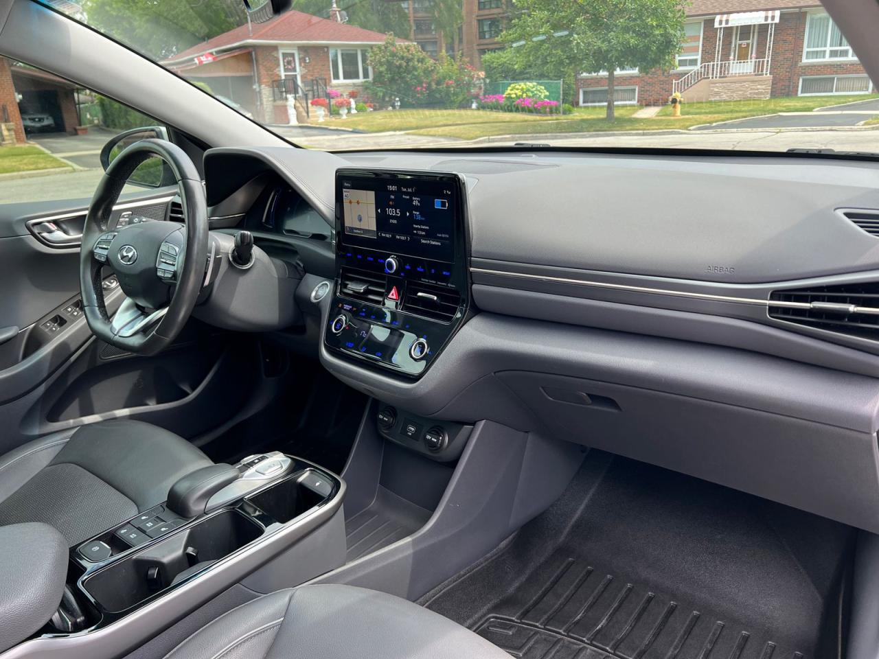 2020 Hyundai IONIQ ELECTRIC ULTIMATE - Photo #13