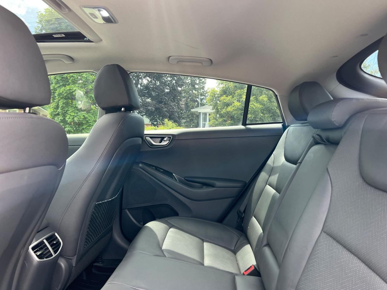 2020 Hyundai IONIQ ELECTRIC ULTIMATE - Photo #15