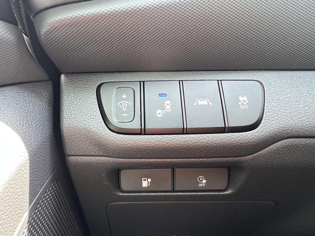 2020 Hyundai IONIQ ELECTRIC ULTIMATE - Photo #26