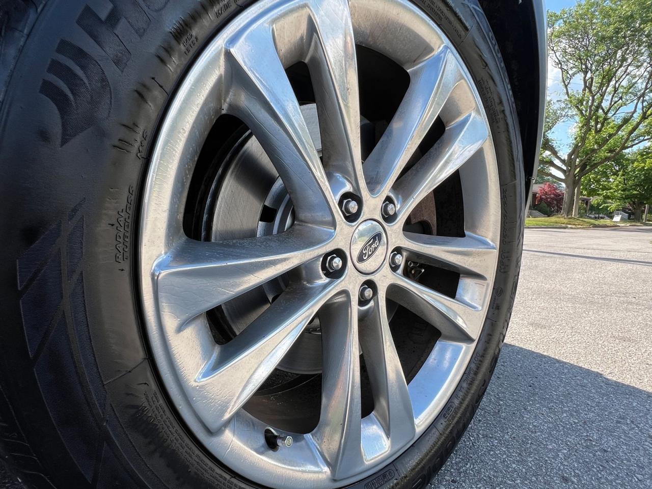 2018 Ford Explorer XLT 4WD - Photo #8