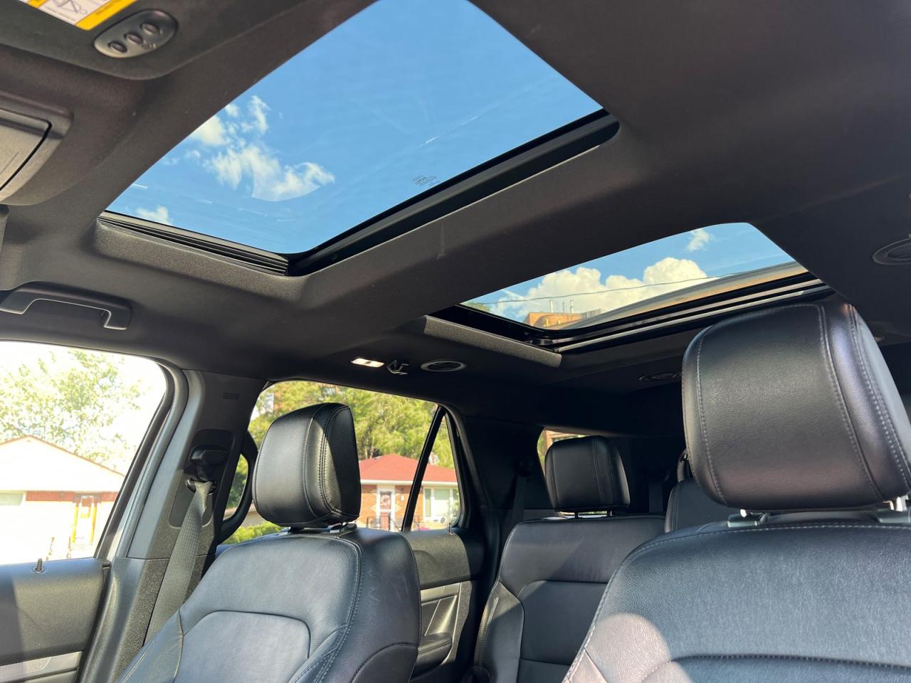 2018 Ford Explorer XLT 4WD - Photo #27