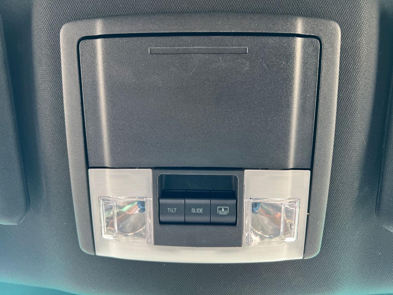 2018 Ford Explorer XLT 4WD - Photo #26