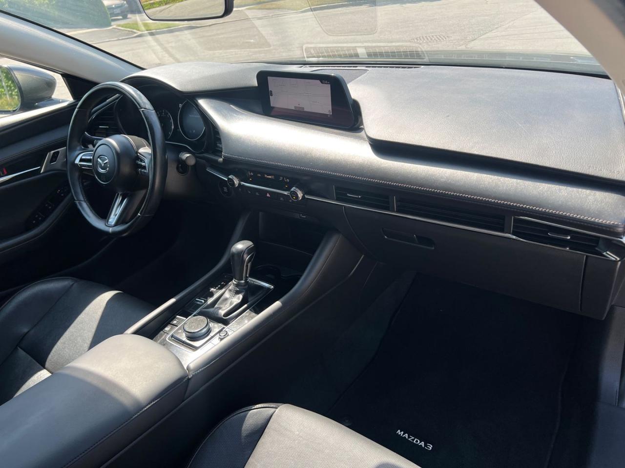 2019 Mazda MAZDA3 GT - Photo #9