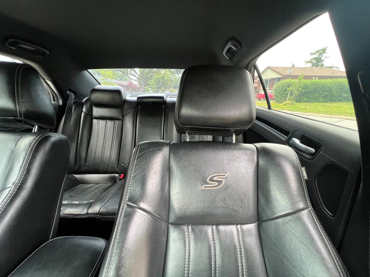 2017 Chrysler 300 S V6 AWD - Photo #20