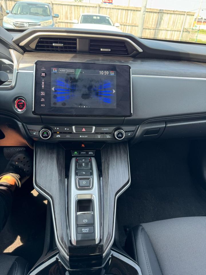 2020 Honda Clarity PLUGIN HYBRID, ONLY 109KMS, GREAT ON FUEL, CERT - Photo #17
