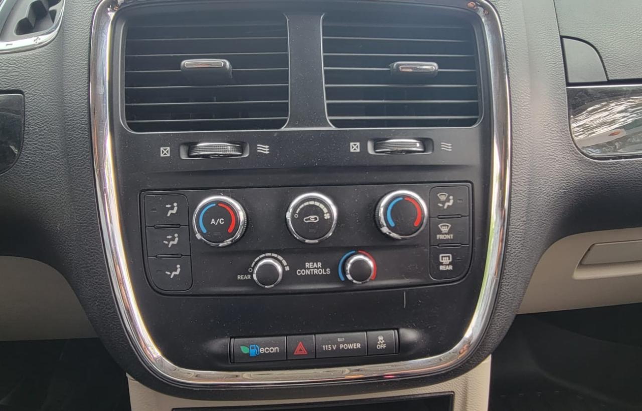 2013 Dodge Grand Caravan SXT - Photo #12