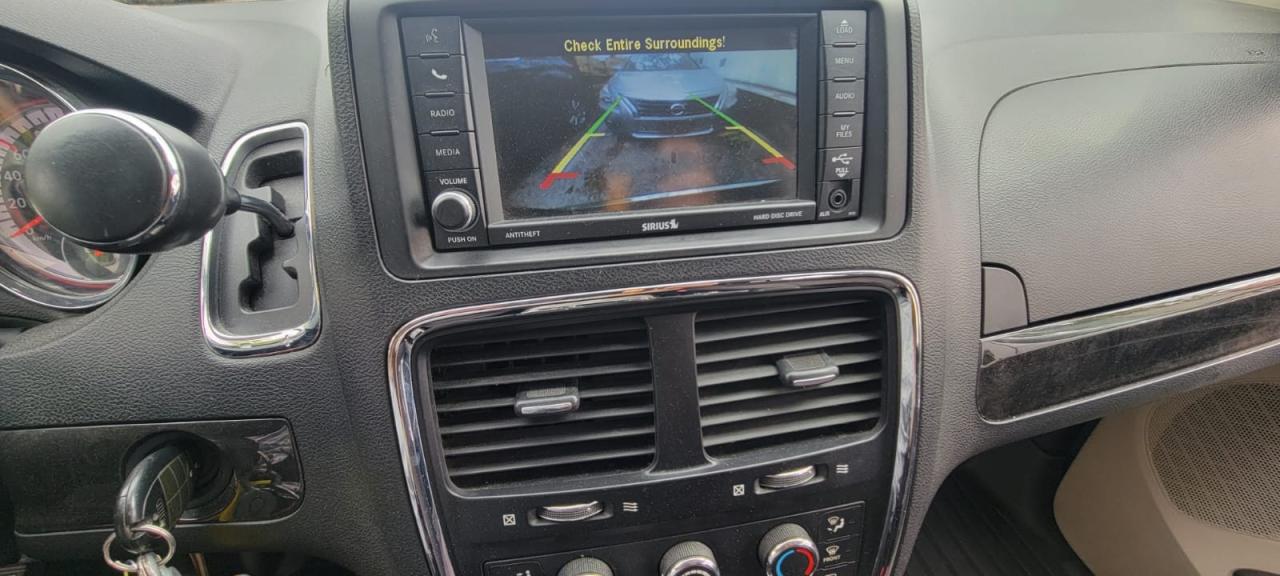 2013 Dodge Grand Caravan SXT - Photo #11