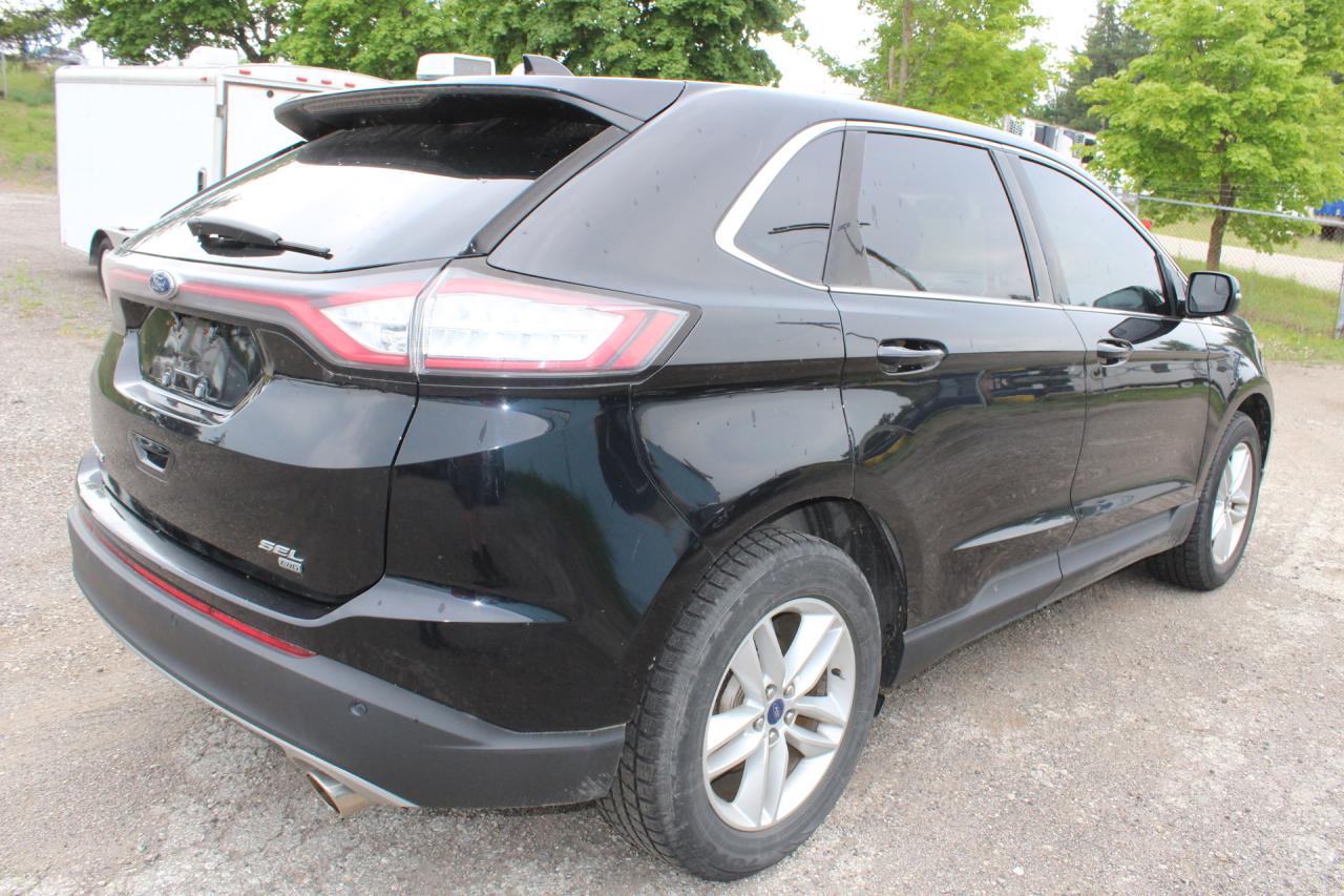 2018 Ford Edge SEL Photo2